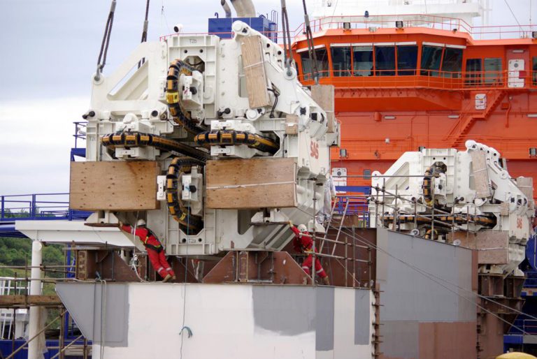 Gillie & Blair Heavy Abnormal Lifting of Tensioners (120T each) to Vessel