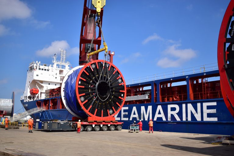 BHGE Oil & Gas UK Ltd C651 / C652 Reel and Container Loadout