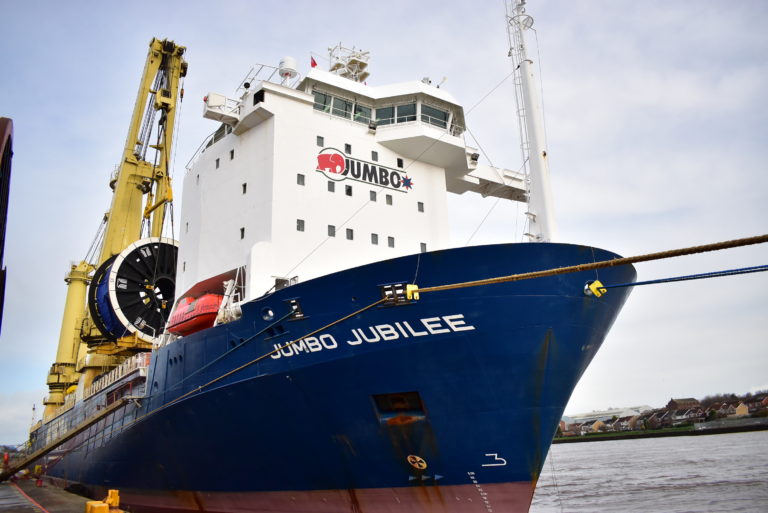 Heavy Reel (390T) Transfer to load spreading solution and Loadout to vessel on behalf of Technip FMC