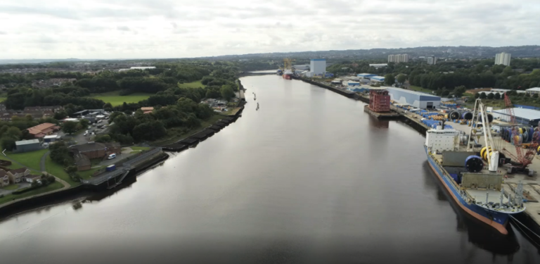4 Vessels Berthed